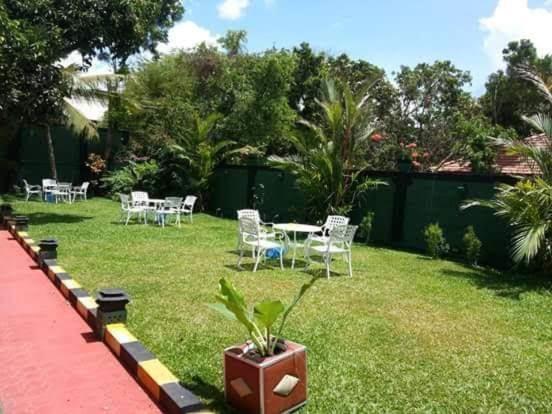 Panorama Rest Hotel Anuradhapura Buitenkant foto
